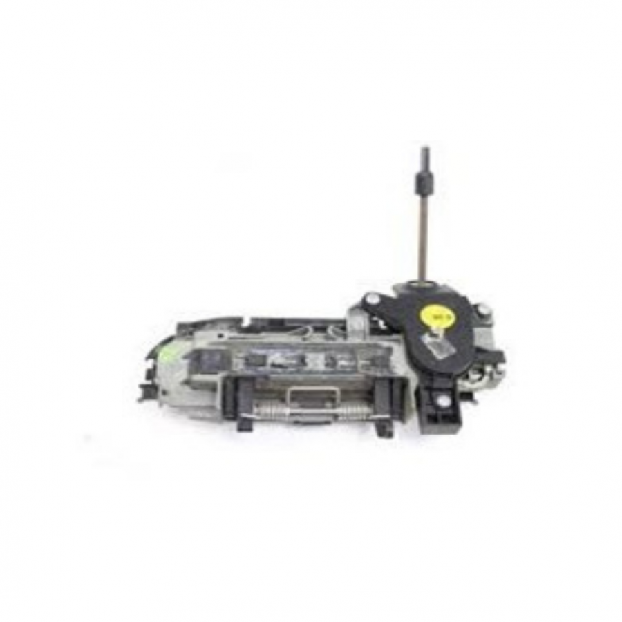 AUDİ A4 2001-2008 KAPI İÇ BRAKETİ ÖN SOL 8E1837885A